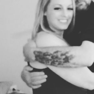 Meet your Posher, Tee